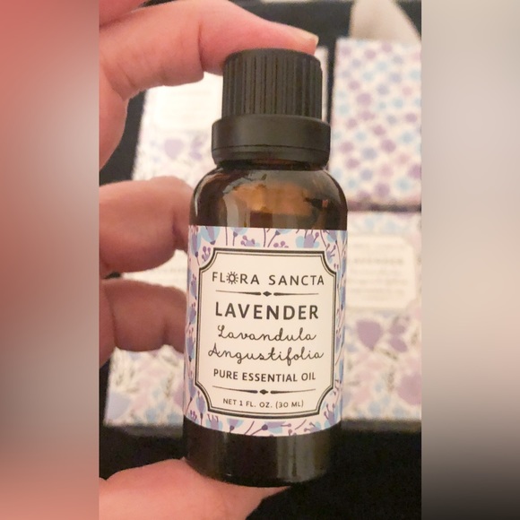 100% Pure Lavender Oil Lavandula Angustifolia Pure Essential Oil 1 fl oz 30 ml - Picture 2 of 6